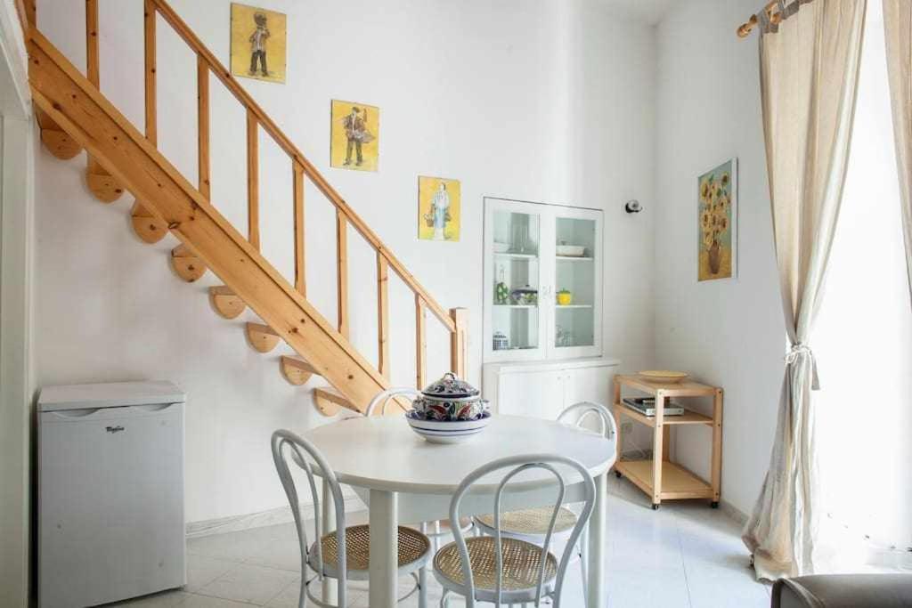 Donna Sara Appartamento In Corte Amalfitana ภายนอก รูปภาพ