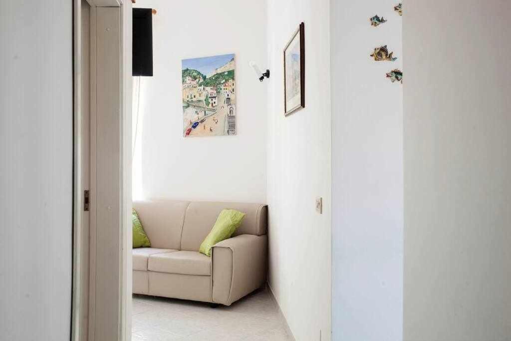 Donna Sara Appartamento In Corte Amalfitana ภายนอก รูปภาพ